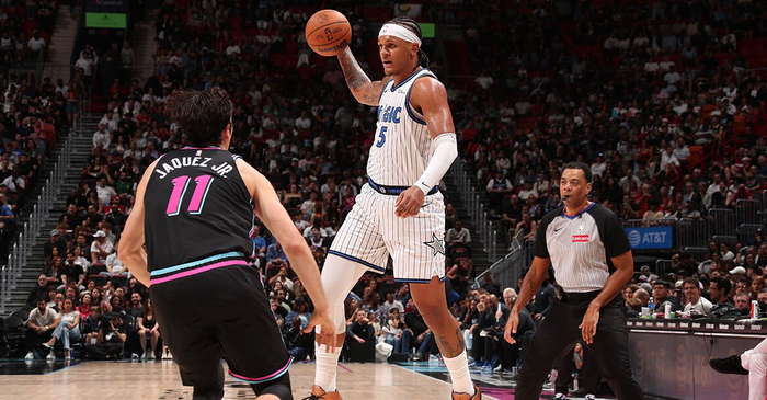 班凯罗27+8阿德巴约20+7 魔术险胜热火7连胜|雅克|北京|巴姆-阿德巴约|巴姆·阿德巴约|德雷克·鲍威尔_新浪体育_新浪新闻