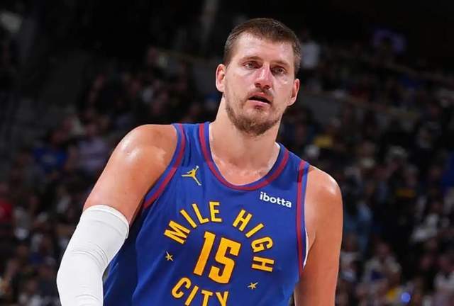 开云体育网站-场均36+15+11！约基奇开启季后赛野兽模式