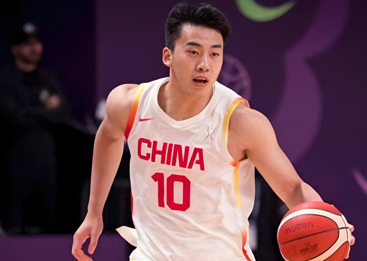 开云体育网站-18分14板!中国男篮21岁小将,打出巨星水平 球迷:真厉害